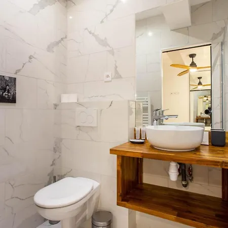 Apartment Superbe 3br 8p - Bastille Voltaire Paris